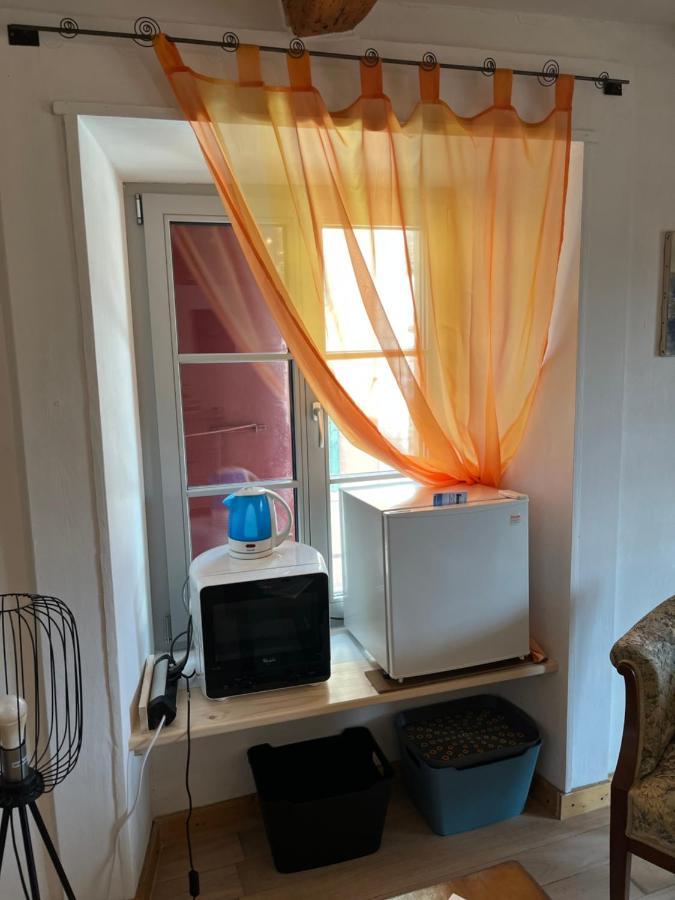 Chambre Papillon Avec Acces Terasse La Neuveville Exteriör bild